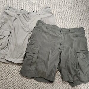 (Lot of 2) Duluth Trading Co Cargo Shorts Mens 2XL
